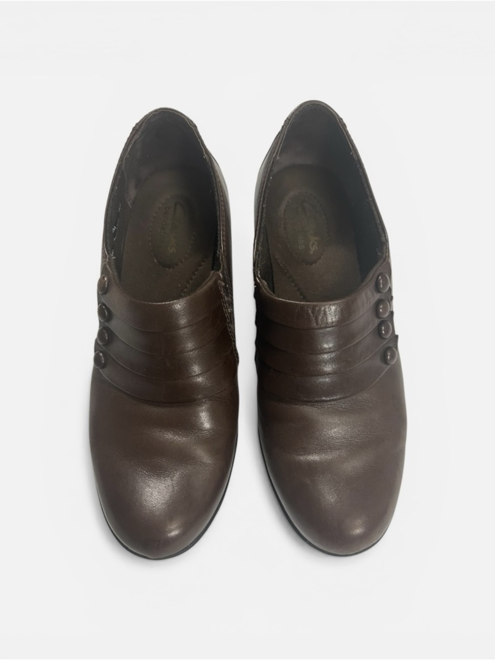 Clarks Bendables Womens Slip on Button Brown Leather Booties Sz 6.5